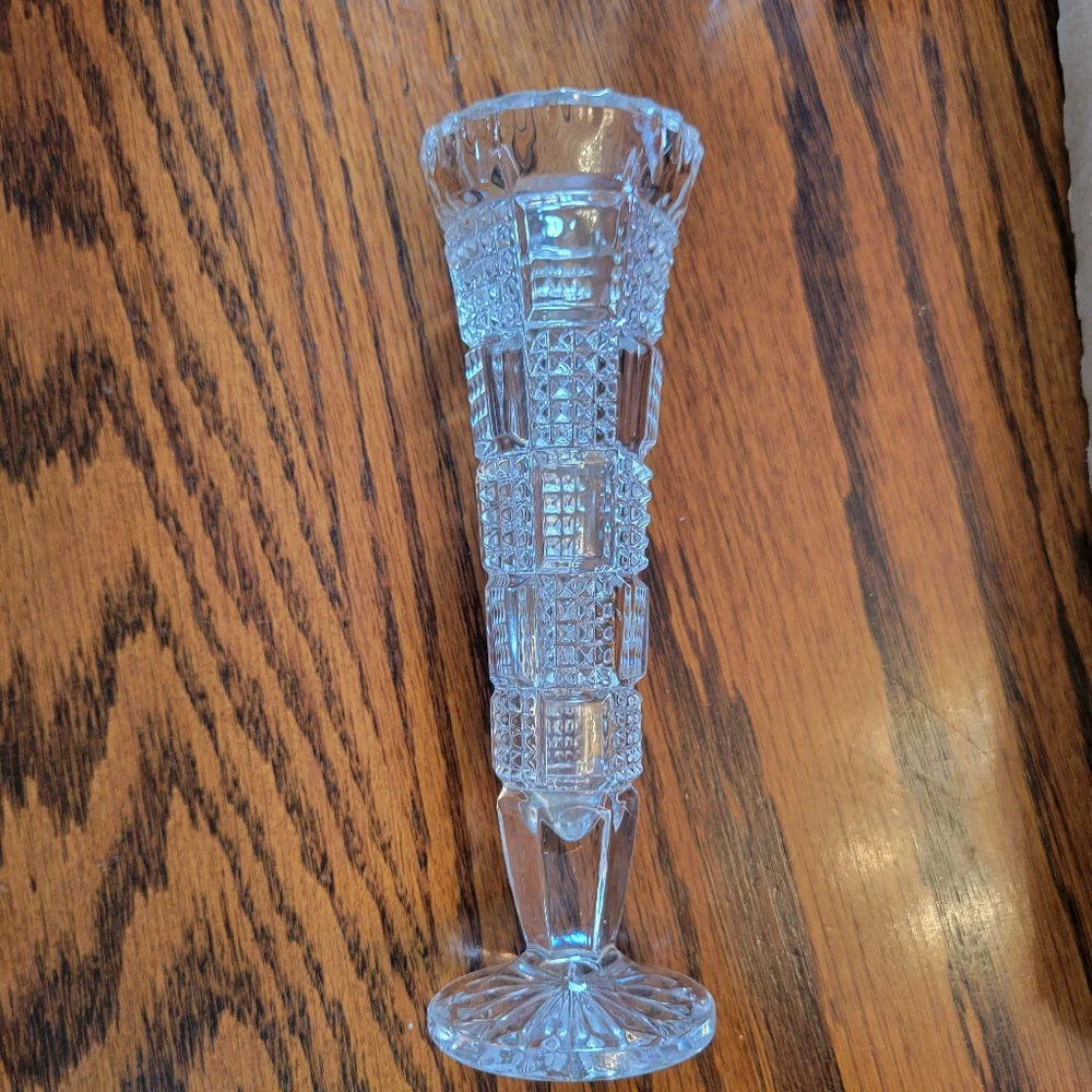 Pretty Vintage Cut Glass Bud Vase ~ Nice!